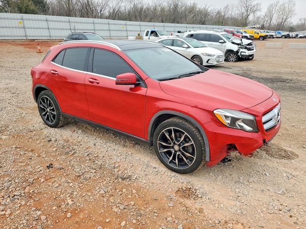 2017 MERCEDES-BENZ GLA GLA250