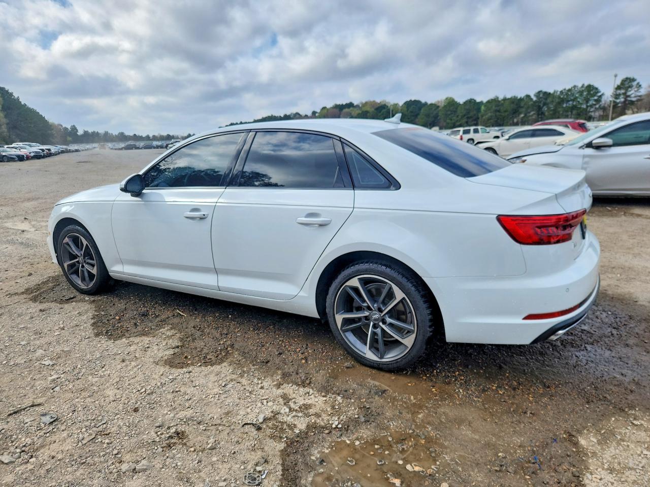 2019 AUDI A4 Premium, Titanium