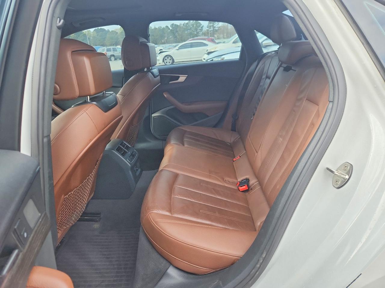 2019 AUDI A4 Premium, Titanium