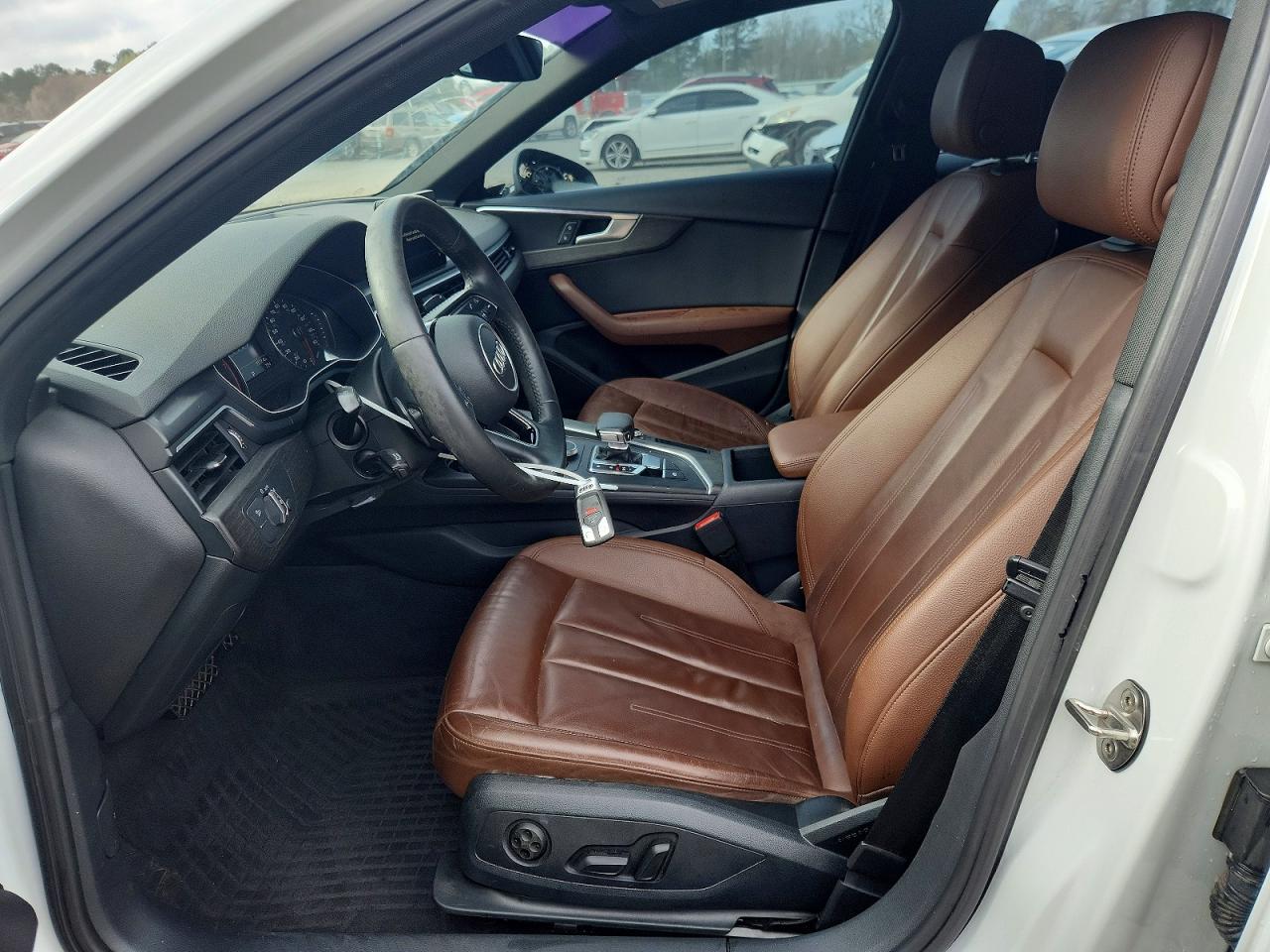 2019 AUDI A4 Premium, Titanium