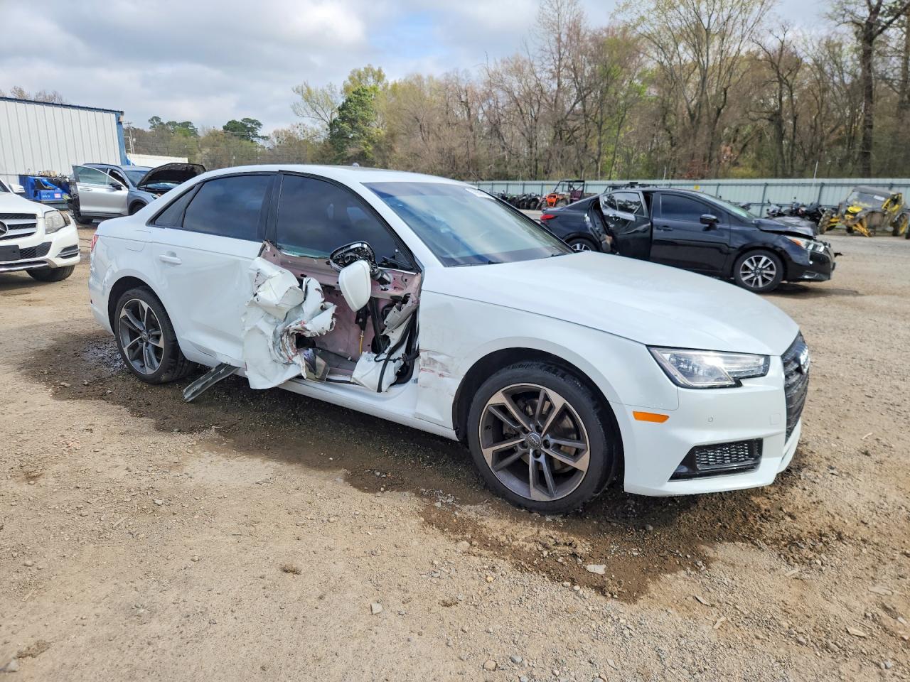 2019 AUDI A4 Premium, Titanium