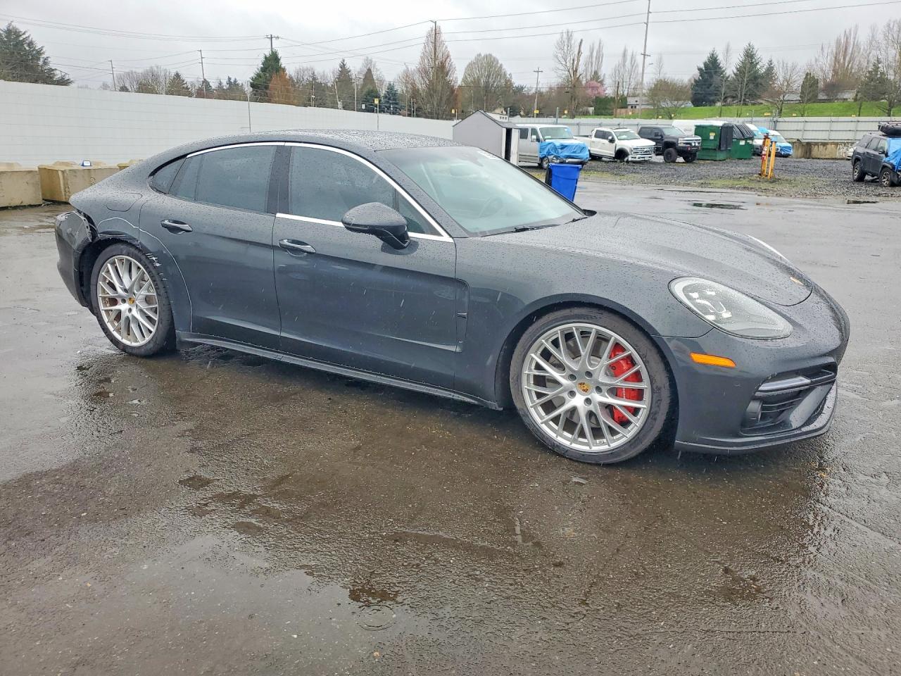 2017 PORSCHE PANAMERA