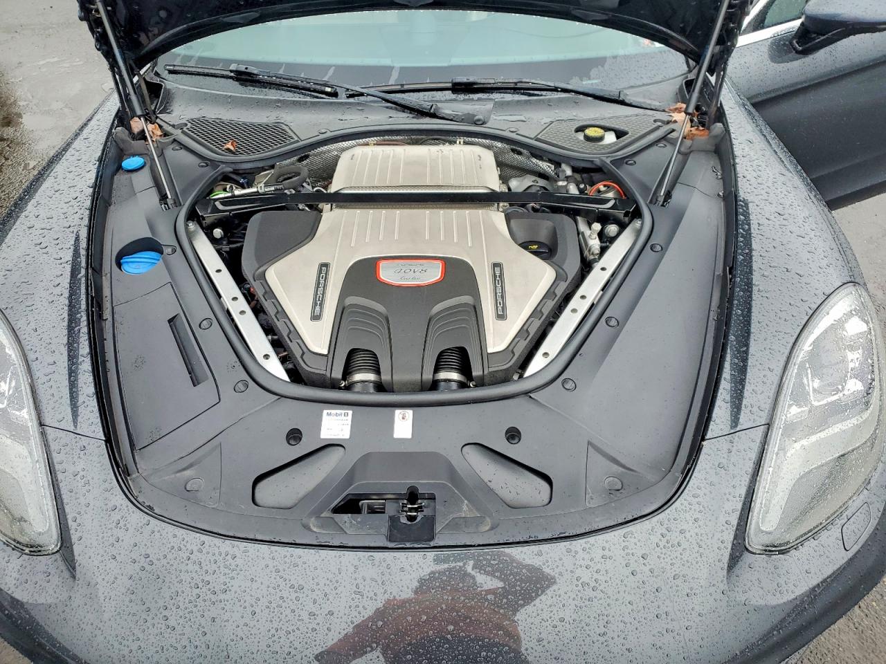 2017 PORSCHE PANAMERA