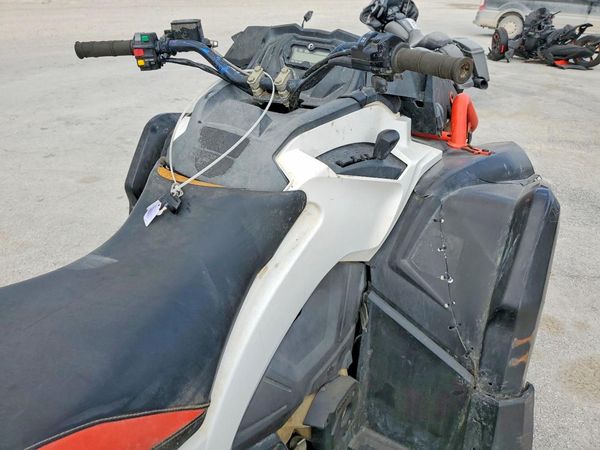 2016 CAN-AM OUTLANDER L