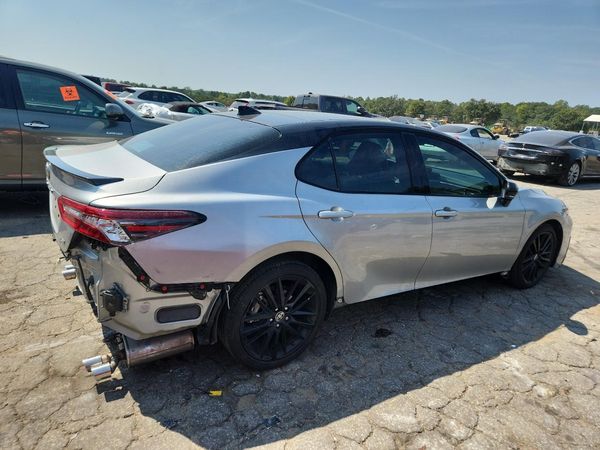 2024 TOYOTA CAMRY