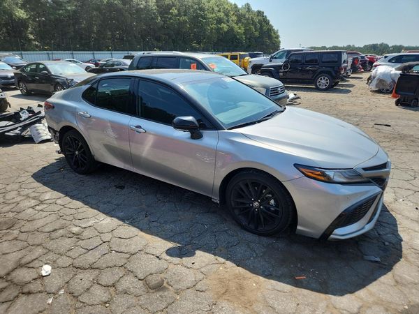 2024 TOYOTA CAMRY