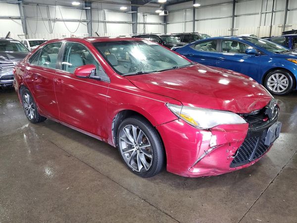 2016 TOYOTA CAMRY