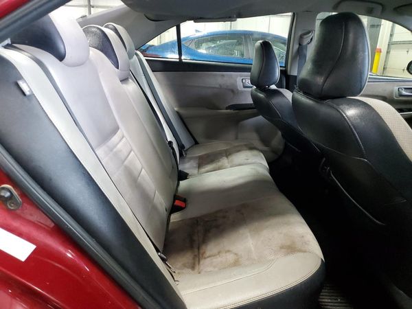 2016 TOYOTA CAMRY