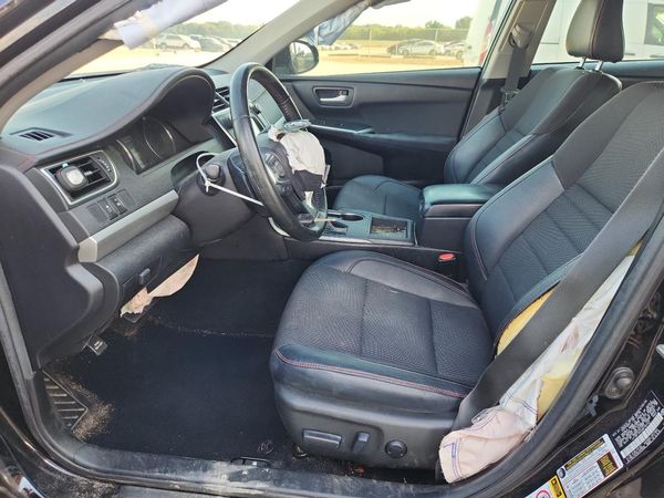 2016 TOYOTA CAMRY