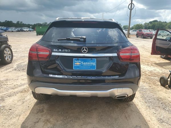 2019 MERCEDES-BENZ GLA GLA250