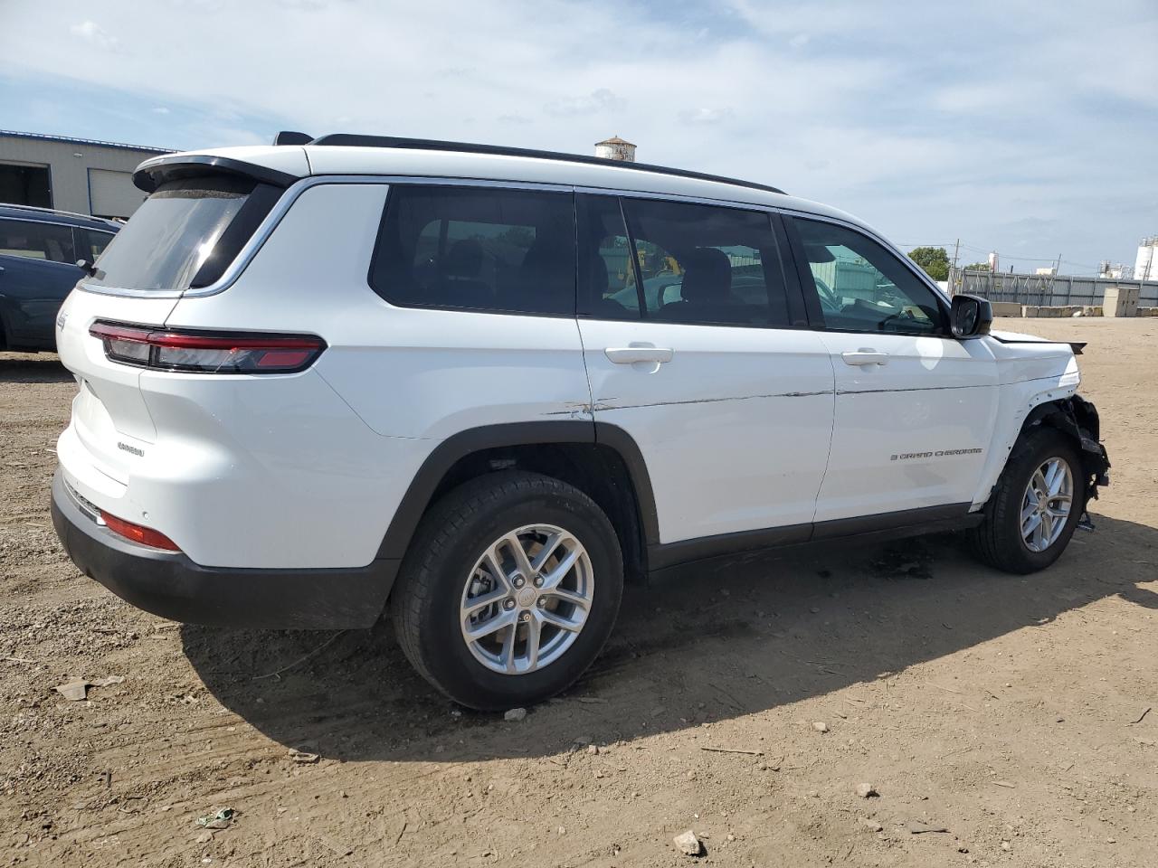 2025 JEEP GRAND CHEROKEE Laredo, Altitude