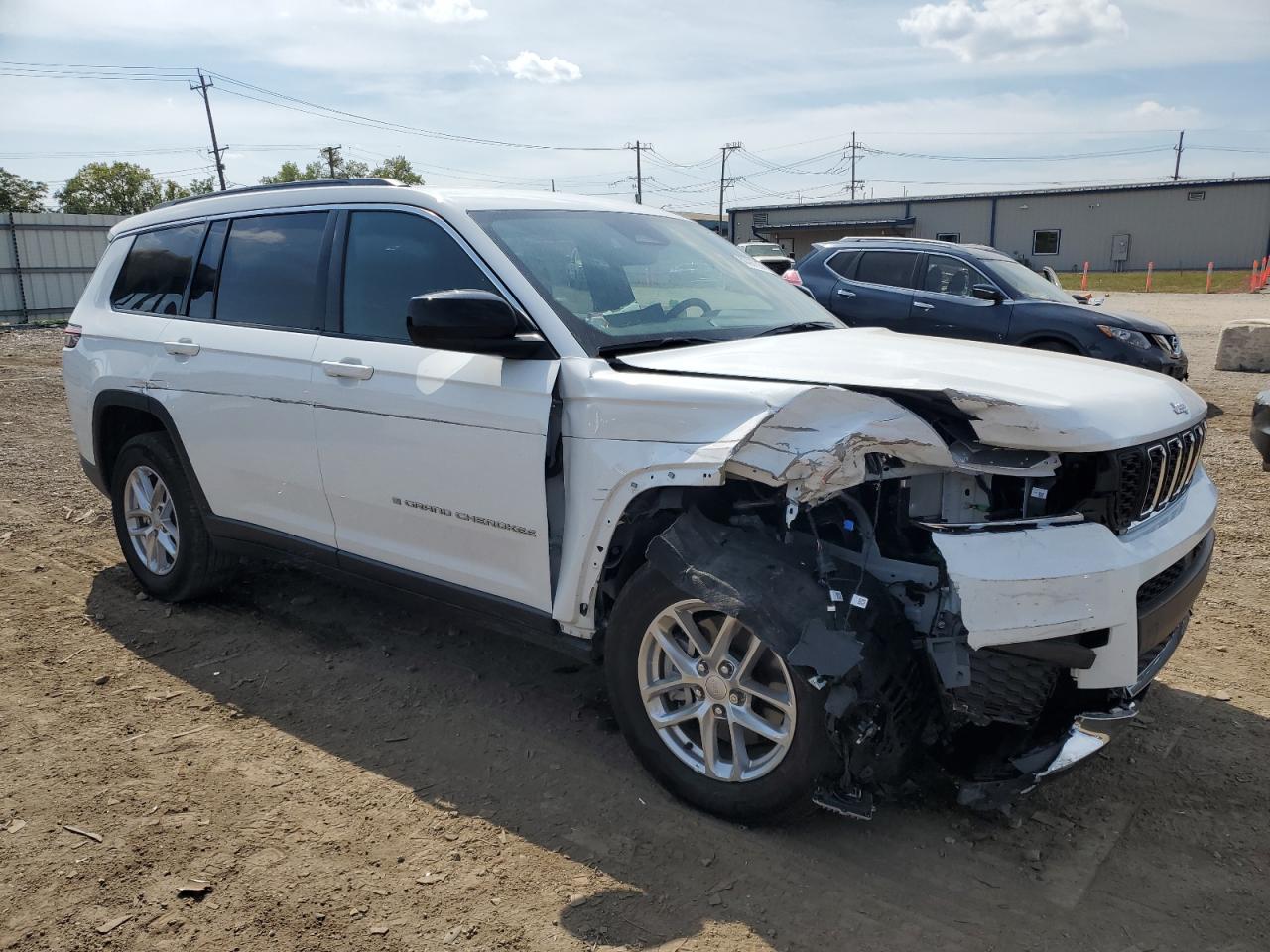 2025 JEEP GRAND CHEROKEE Laredo, Altitude