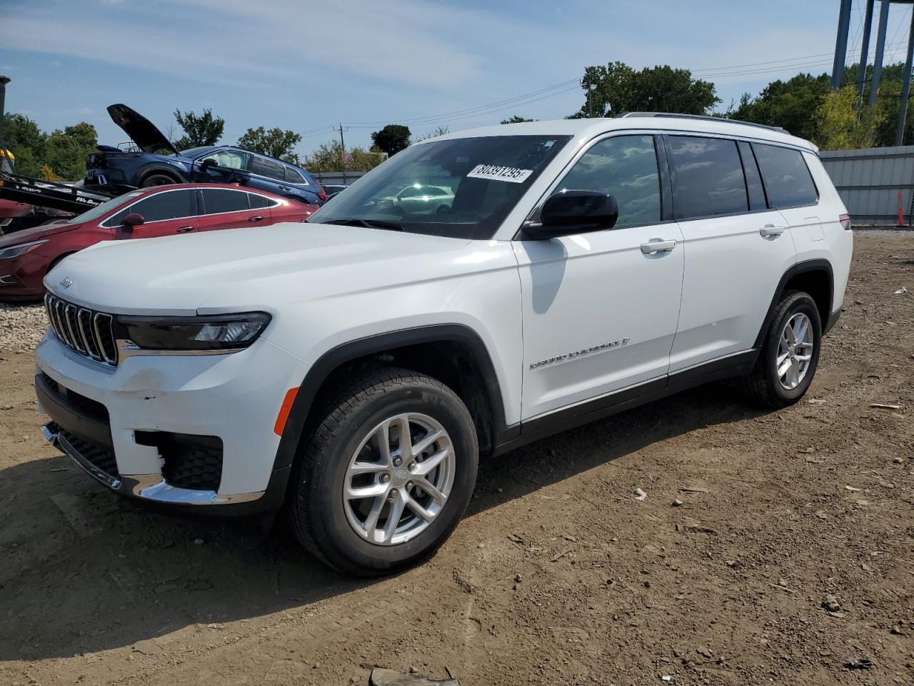 2025 JEEP GRAND CHEROKEE Laredo, Altitude