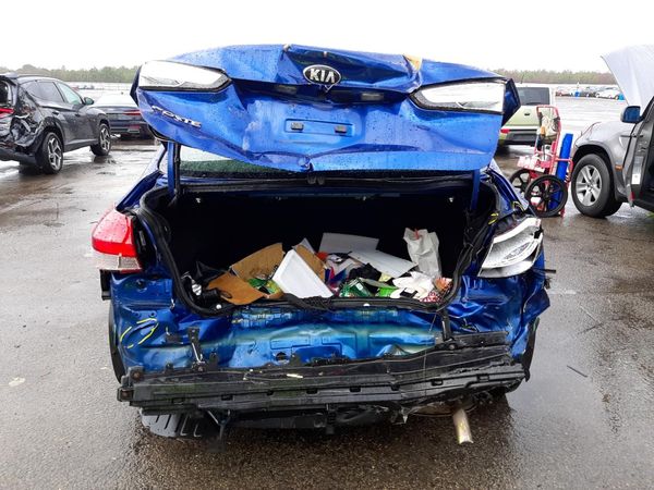 2018 KIA FORTE LX Base