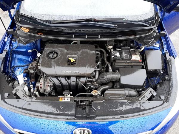 2018 KIA FORTE LX Base