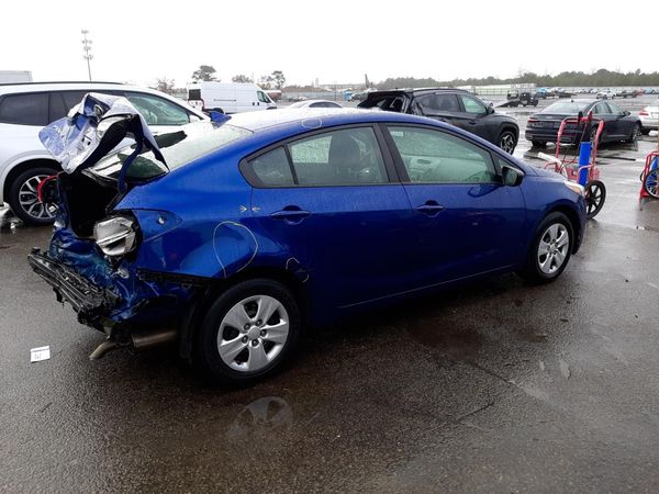2018 KIA FORTE LX Base
