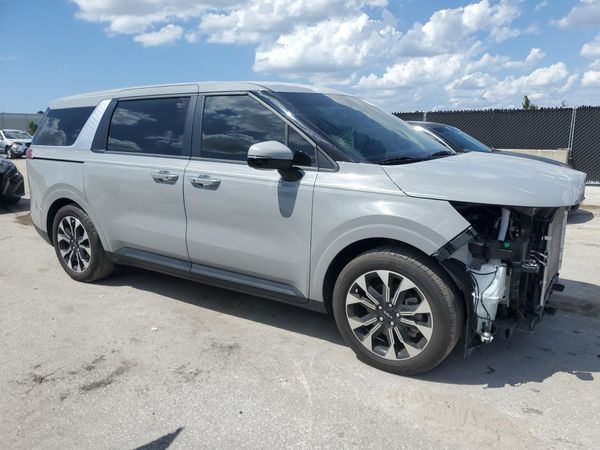 2024 KIA CARNIVAL EX