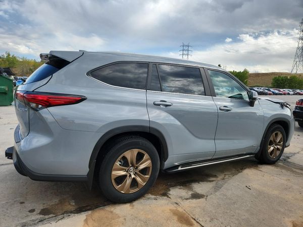 2023 TOYOTA HIGHLANDER