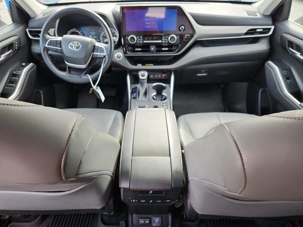 2023 TOYOTA HIGHLANDER