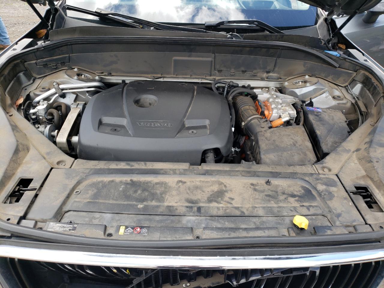 2019 VOLVO XC90 Momentum