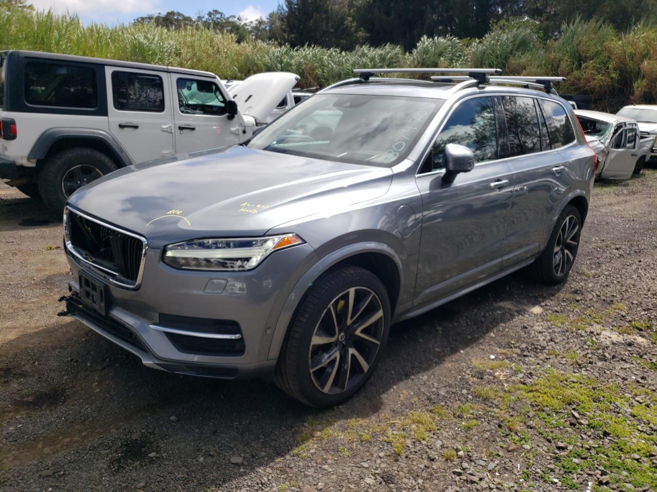 2019 VOLVO XC90 Momentum