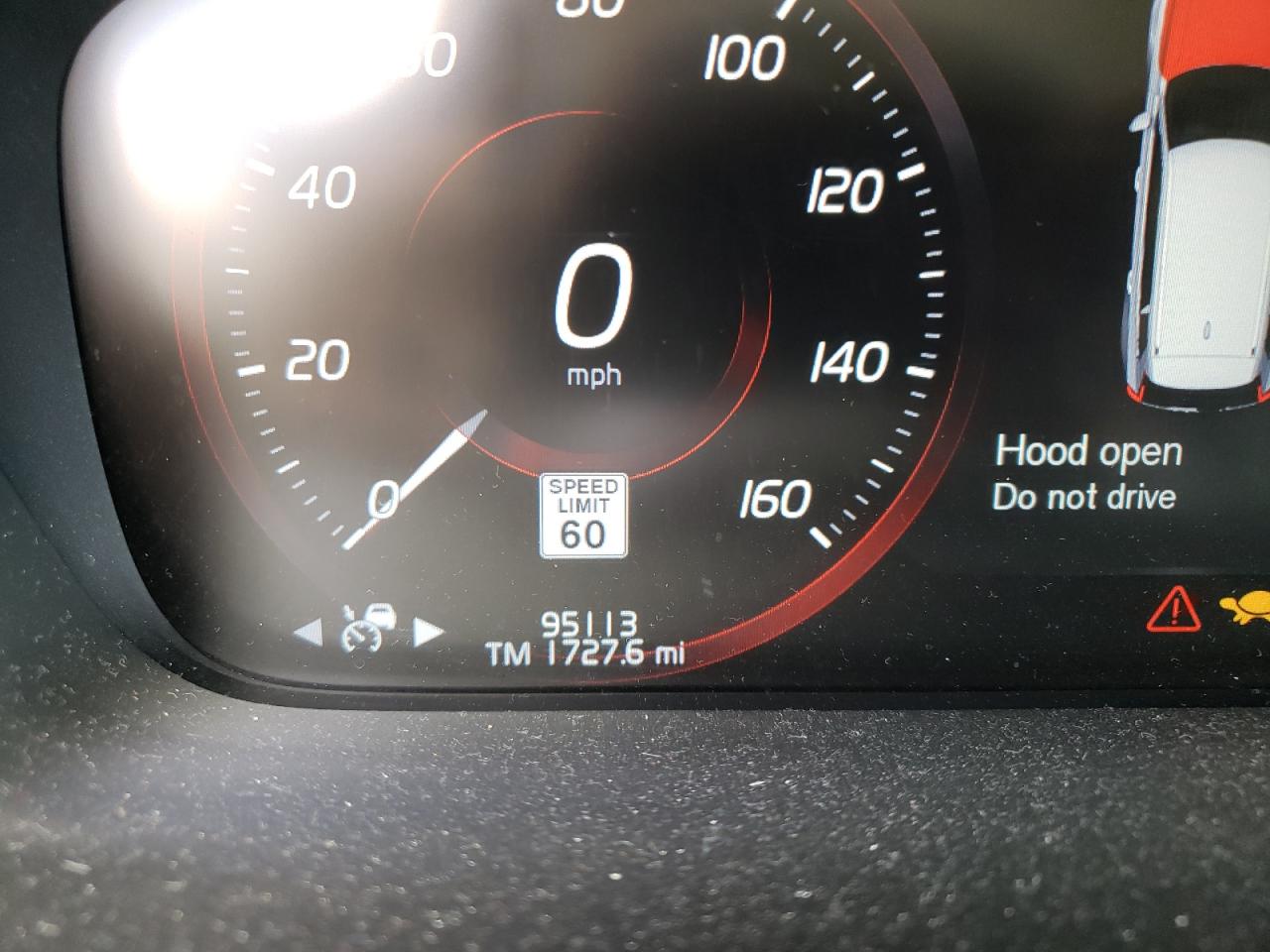 2019 VOLVO XC90 Momentum