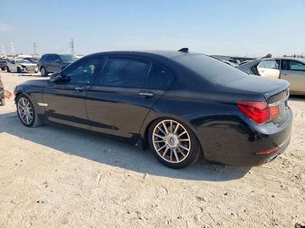 2013 BMW 740