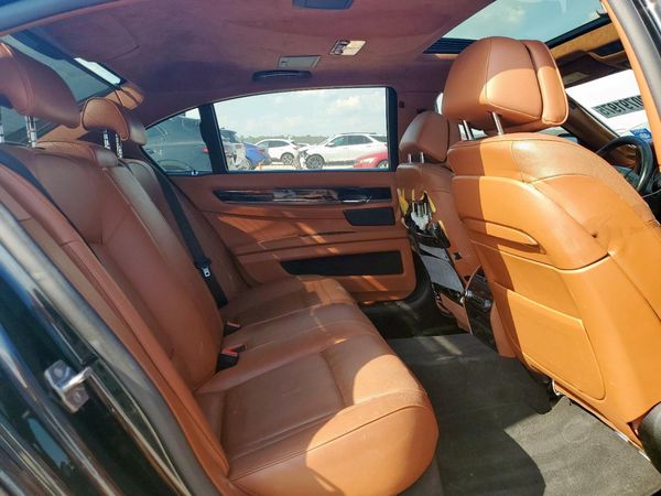 2013 BMW 740
