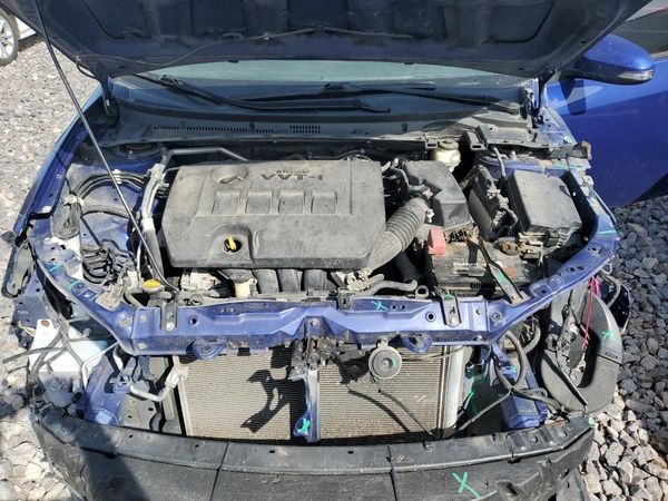 2016 TOYOTA COROLLA L/LE — Engine bay