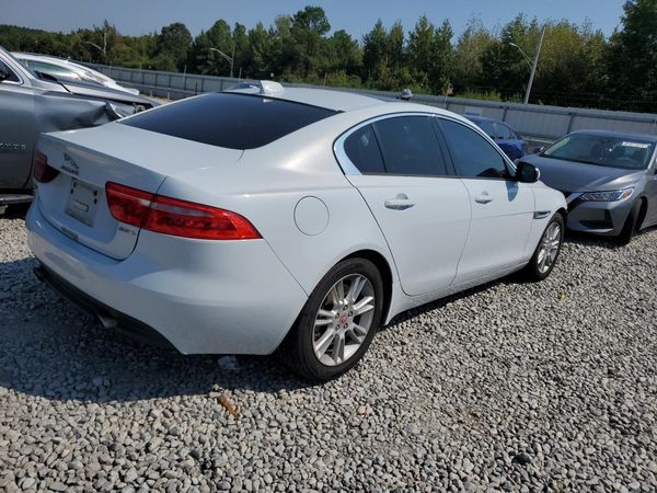 2017 JAGUAR XE