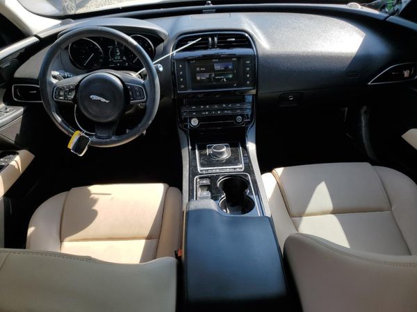 2017 JAGUAR XE