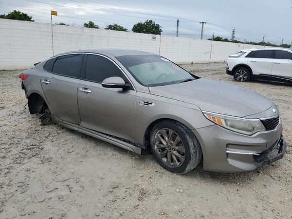2018 KIA OPTIMA LX — Passenger 3/4