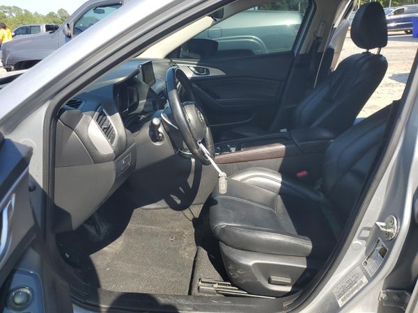 2017 MAZDA 3
