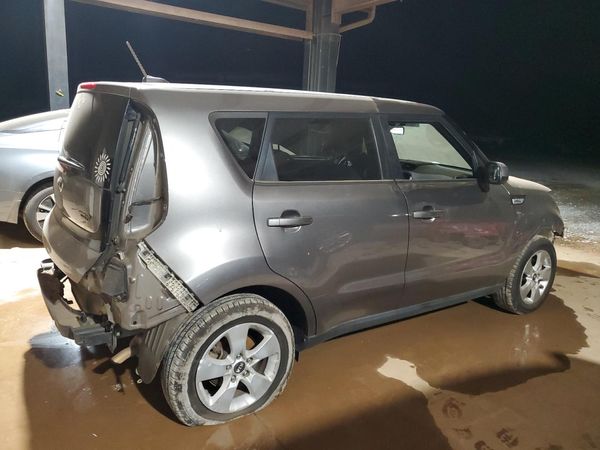 2018 KIA SOUL Base