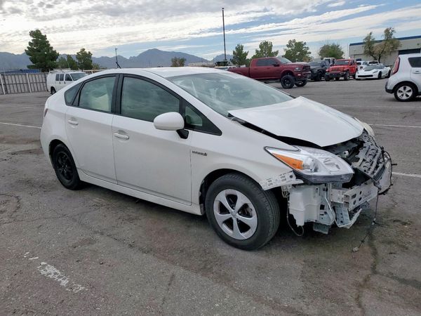 2014 TOYOTA PRIUS