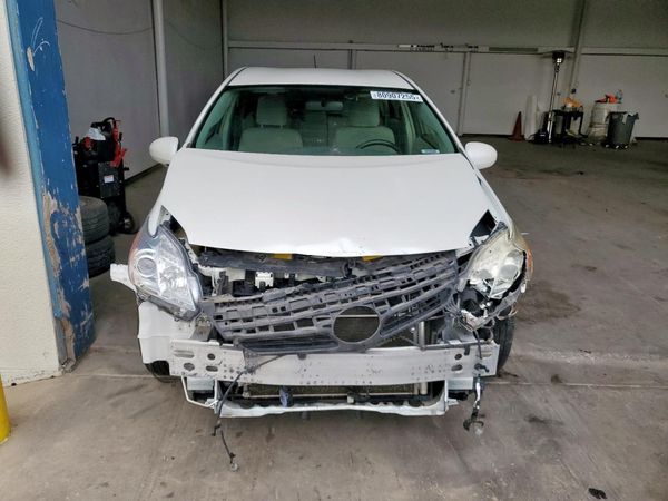 2014 TOYOTA PRIUS