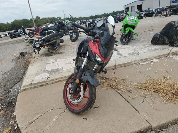 2025 KAWASAKI ER500