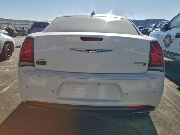 2018 CHRYSLER 300 300S