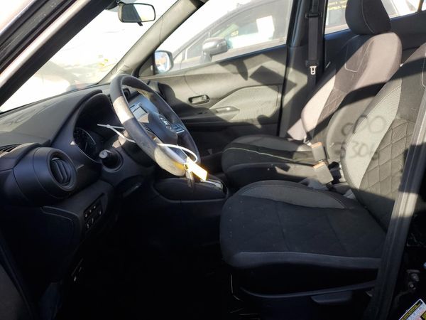 2020 NISSAN KICKS