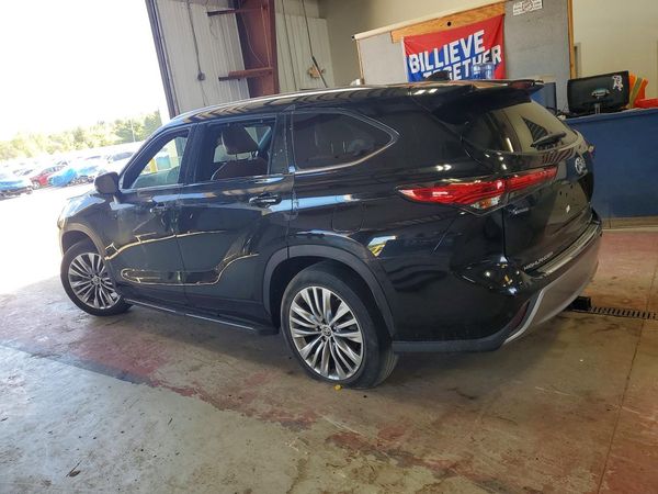 2022 TOYOTA HIGHLANDER Platinum — DSRA