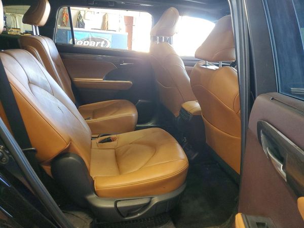 2022 TOYOTA HIGHLANDER Platinum — PSRS