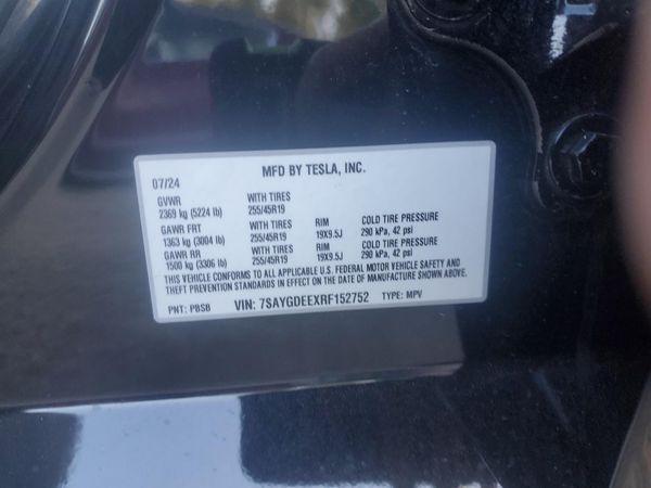 2024 TESLA MODEL Y