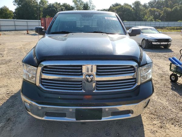2018 RAM 1500 SLT CREW CAB 4X4
