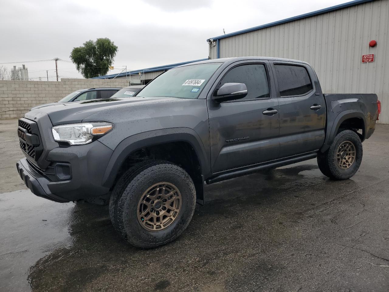 2023 TOYOTA TACOMA DOUBLE CAB SR5