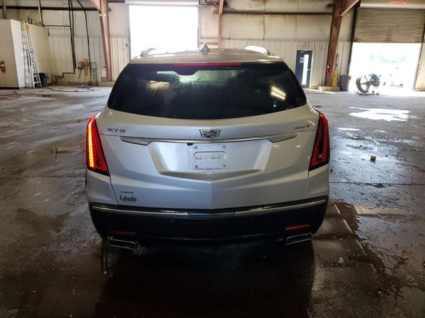 2020 CADILLAC XT5