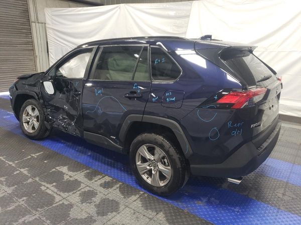 2024 TOYOTA RAV4 XLE — DSRA