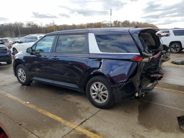 2022 KIA CARNIVAL LX
