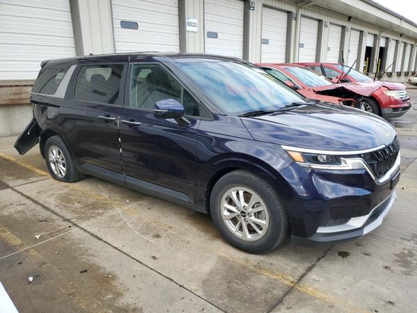2022 KIA CARNIVAL LX
