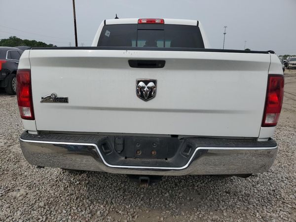 2015 RAM 1500 SLT