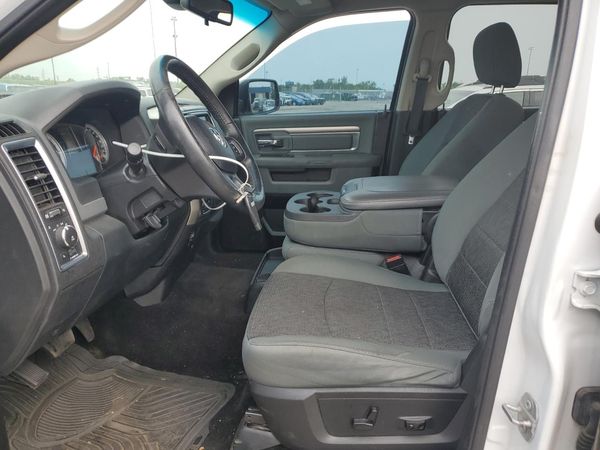 2015 RAM 1500 SLT
